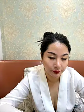 Candice888 online show from 4, 11, 2025