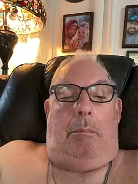CharlieWeaver22 online show from 27, 6, 2026