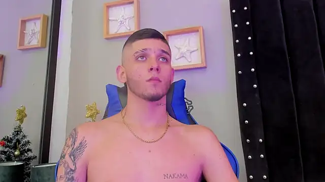 Mathewboy1 online show from 20, 12, 2025