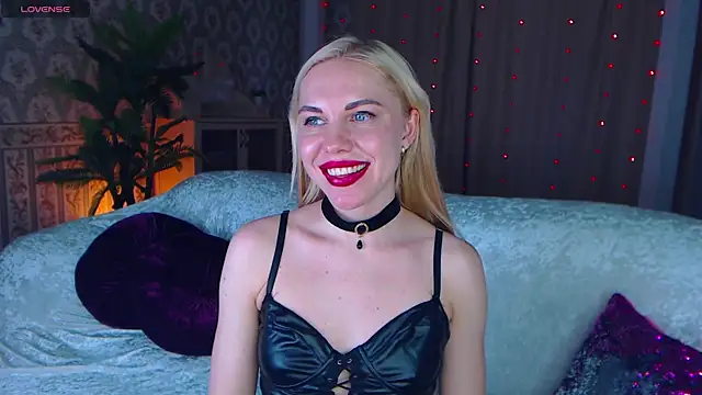 LiSinDoll online show from 3, 11, 2025