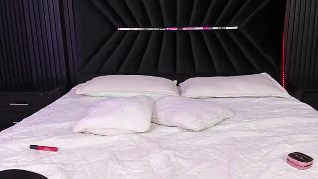 Bigsexxyass online show from 4, 10, 2025