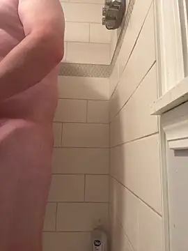 Snapshot of Buck2000 chatting on 7, 4, 2026 Buck2000 online show from 7, 4, 2026