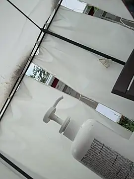 Natalia vidal online show from 15, 4, 2026