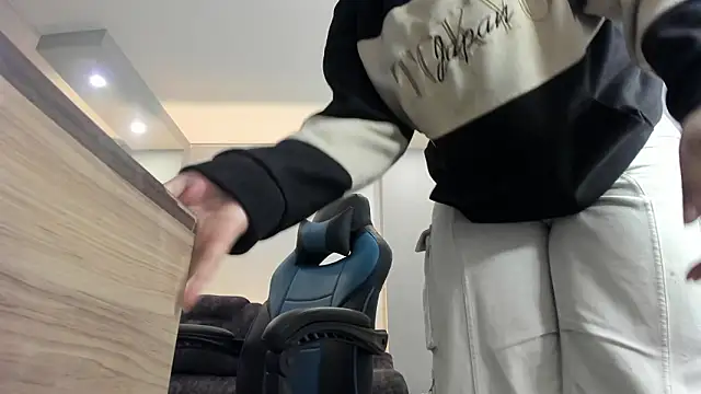 Dakota Mars online show from 28, 3, 2026