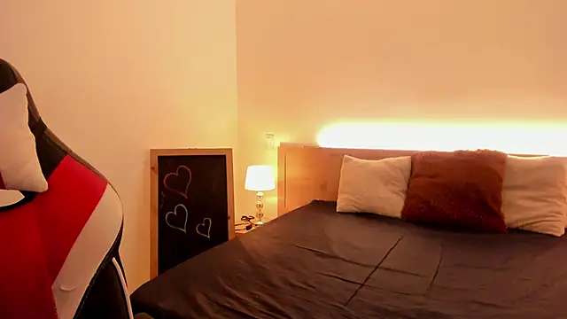 Dakota Mars online show from 19, 11, 2025