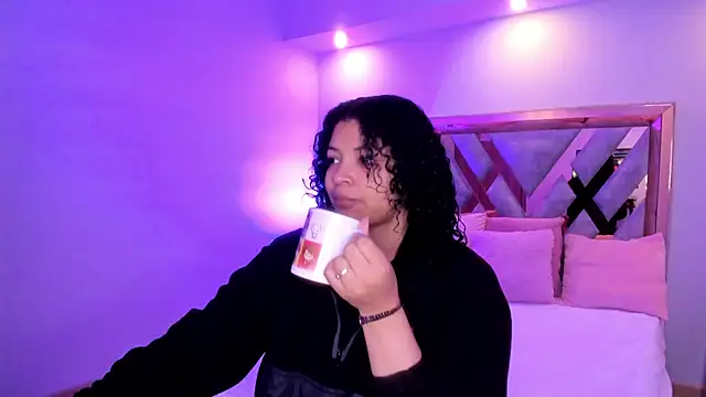 Dakota Mars online show from 7, 10, 2025