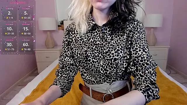 girl next doorr online show from 13, 3, 2026
