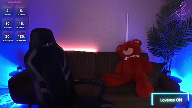 Snapshot of FataleNellie chatting on 19, 12, 2025 FataleNellie online show from 19, 12, 2025