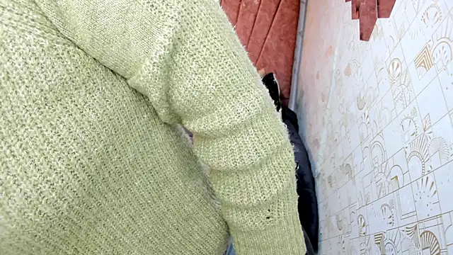 Lia Blake  online show from 17, 12, 2025