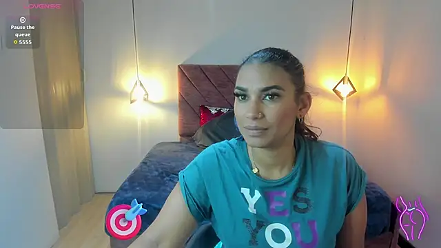 Lia Blake  online show from 25, 5, 2026