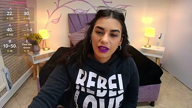 Lia Blake  online show from 18, 9, 2025