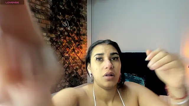 Lia Blake  online show from 24, 2, 2026