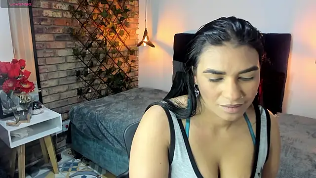 Lia Blake  online show from 19, 3, 2026