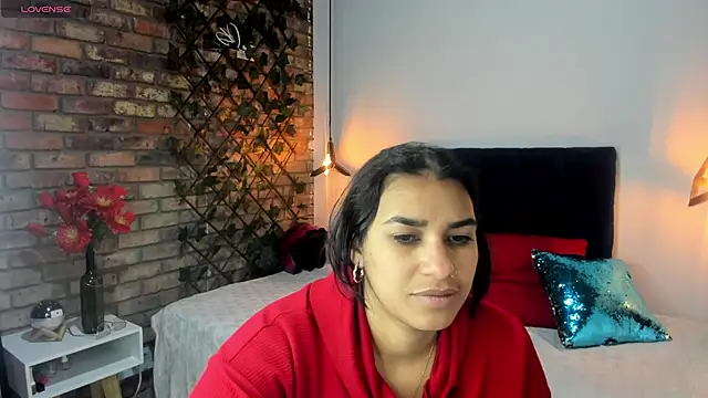 Lia Blake  online show from 16, 2, 2026