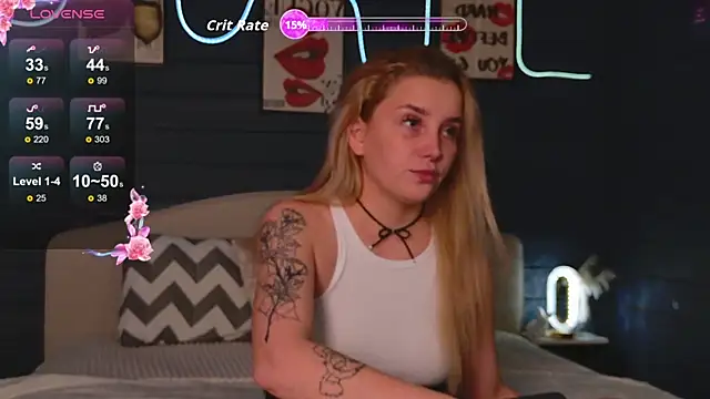 Snapshot of Crystal_Jull chatting on 2, 11, 2025 Crystal Jull online show from 2, 11, 2025