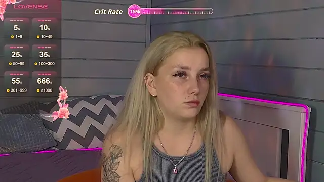 Snapshot of Crystal_Jull chatting on 18, 9, 2025 Crystal Jull online show from 18, 9, 2025