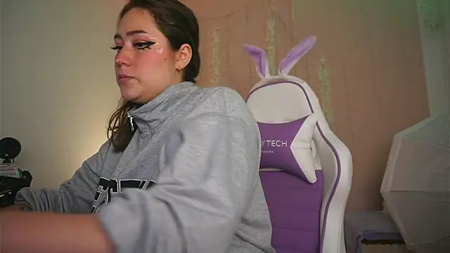 Violet moon24 online show from 21, 11, 2025