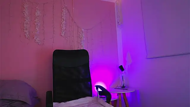 Violet moon24 online show from 29, 10, 2025