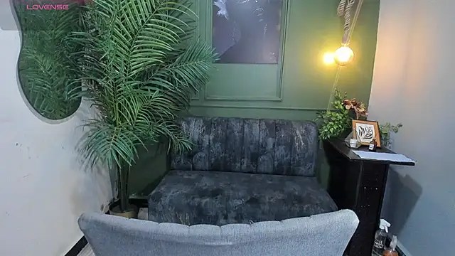 sweety smilee online show from 3, 10, 2025