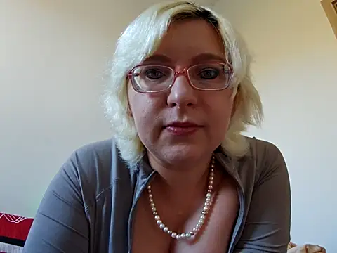 VikaKing online show from 6, 11, 2025