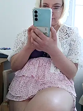 VikaKing online show from 15, 12, 2025