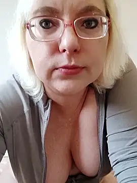 VikaKing online show from 20, 12, 2025