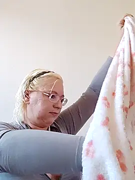 VikaKing online show from 12, 11, 2025