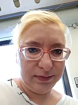 VikaKing online show from 6, 1, 2026