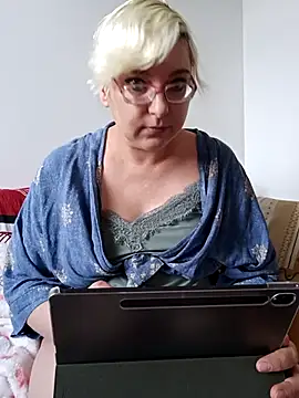 VikaKing online show from 19, 10, 2025