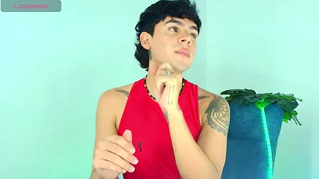 CamiiGuzmanX online show from 16, 12, 2025