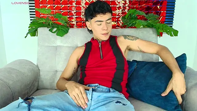 CamiiGuzmanX online show from 11, 2, 2026