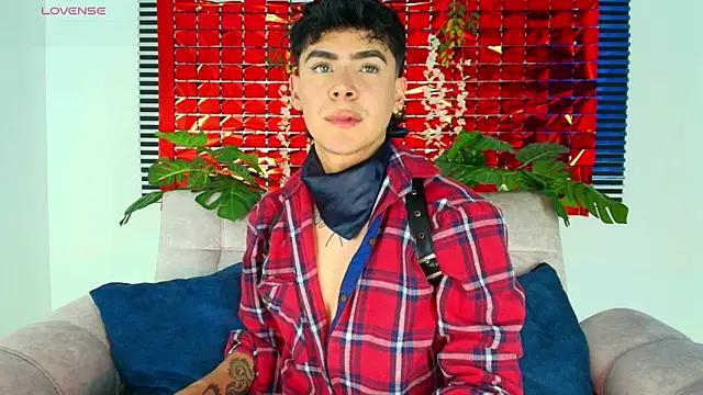 CamiiGuzmanX online show from 12, 2, 2026