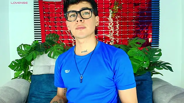 CamiiGuzmanX online show from 27, 2, 2026