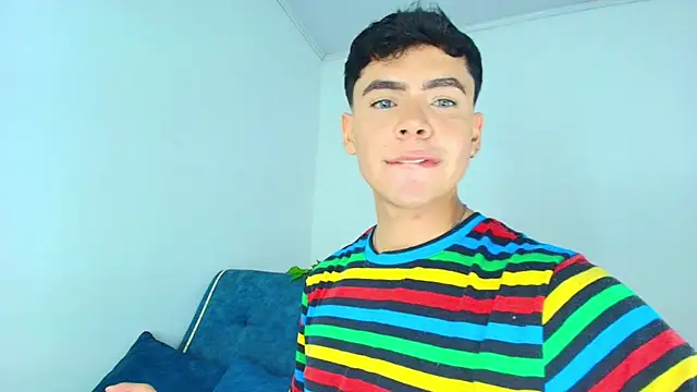 CamiiGuzmanX online show from 13, 11, 2025