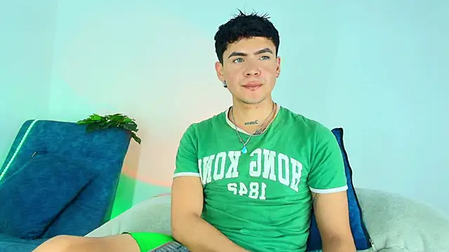 CamiiGuzmanX online show from 24, 11, 2025