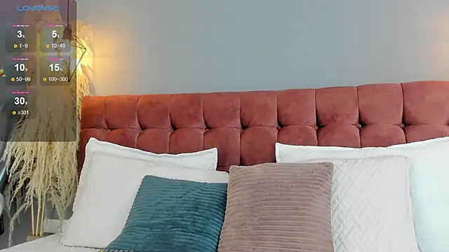 Tania 77  online show from 25, 2, 2026