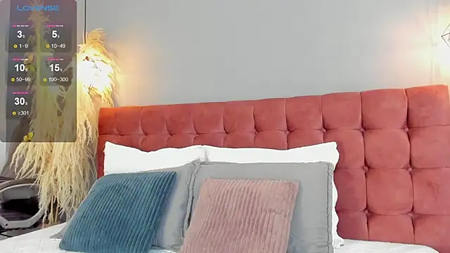 Tania 77  online show from 14, 2, 2026