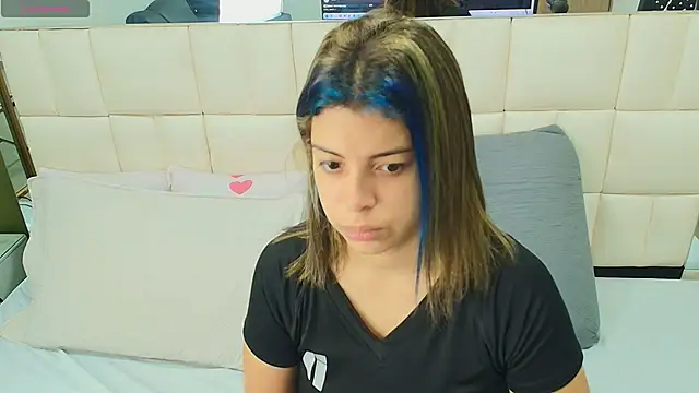 Snapshot of gisell_gomez chatting on 10, 9, 2025 gisell gomez online show from 10, 9, 2025