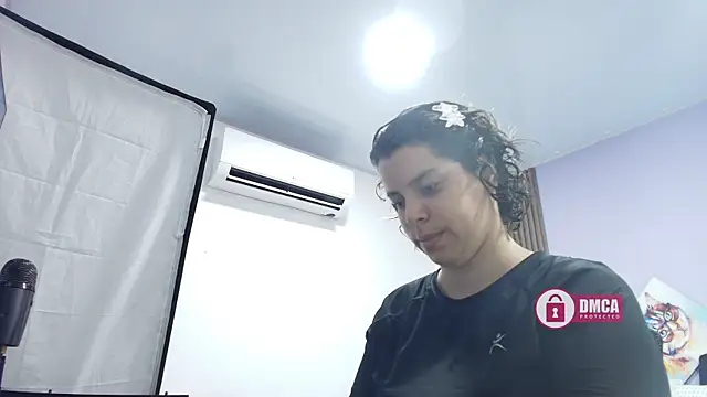 gisell gomez online show from 10, 4, 2026