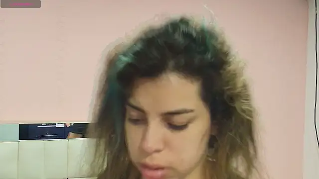 gisell gomez online show from 15, 12, 2025