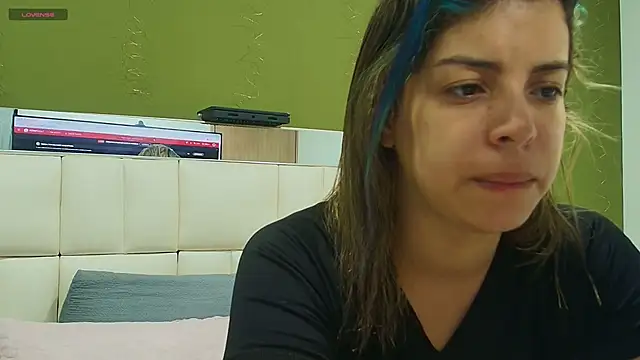 Snapshot of gisell_gomez chatting on 12, 10, 2025 gisell gomez online show from 12, 10, 2025