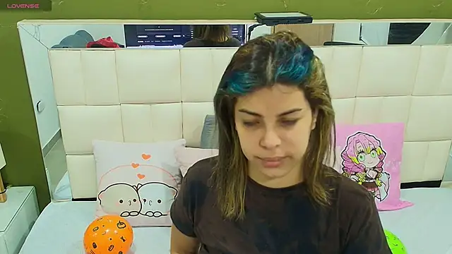 Snapshot of gisell_gomez chatting on 19, 10, 2025 gisell gomez online show from 19, 10, 2025