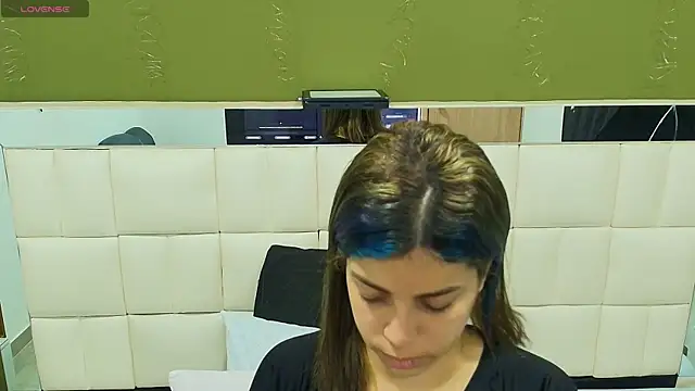 Snapshot of gisell_gomez chatting on 18, 9, 2025 gisell gomez online show from 18, 9, 2025