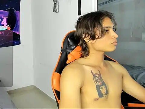 Snapshot of kenshi_roa chatting on 2, 10, 2025 kenshi roa online show from 2, 10, 2025