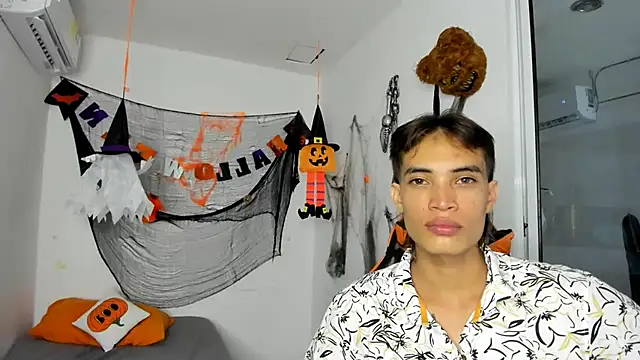 Snapshot of kenshi_roa chatting on 1, 11, 2025 kenshi roa online show from 1, 11, 2025