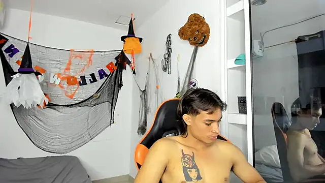 Snapshot of kenshi_roa chatting on 14, 11, 2025 kenshi roa online show from 14, 11, 2025