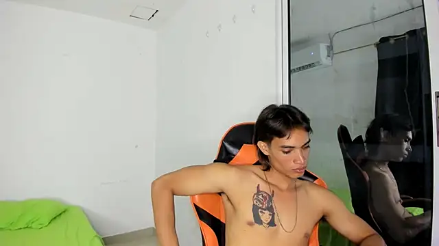 Snapshot of kenshi_roa chatting on 24, 11, 2025 kenshi roa online show from 24, 11, 2025