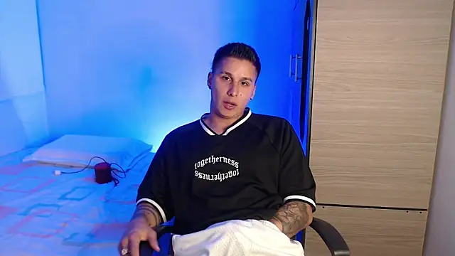 valentinosex1 online show from 14, 3, 2026