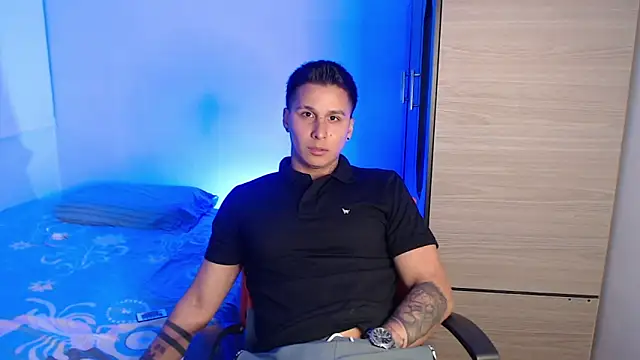 valentinosex1 online show from 8, 1, 2026