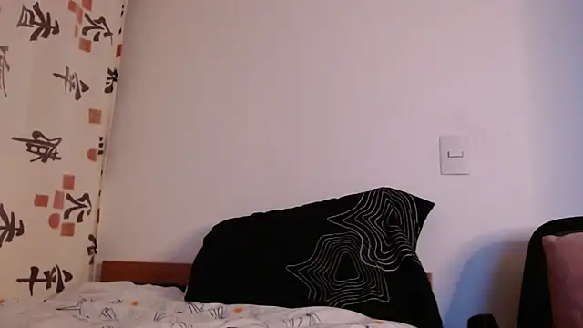 axel davis  online show from 9, 10, 2025